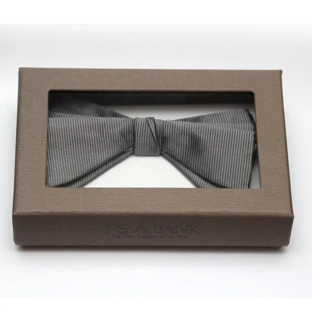 Jos A Bank Pre-Tied Bow Tie Grey 100% Silk 4